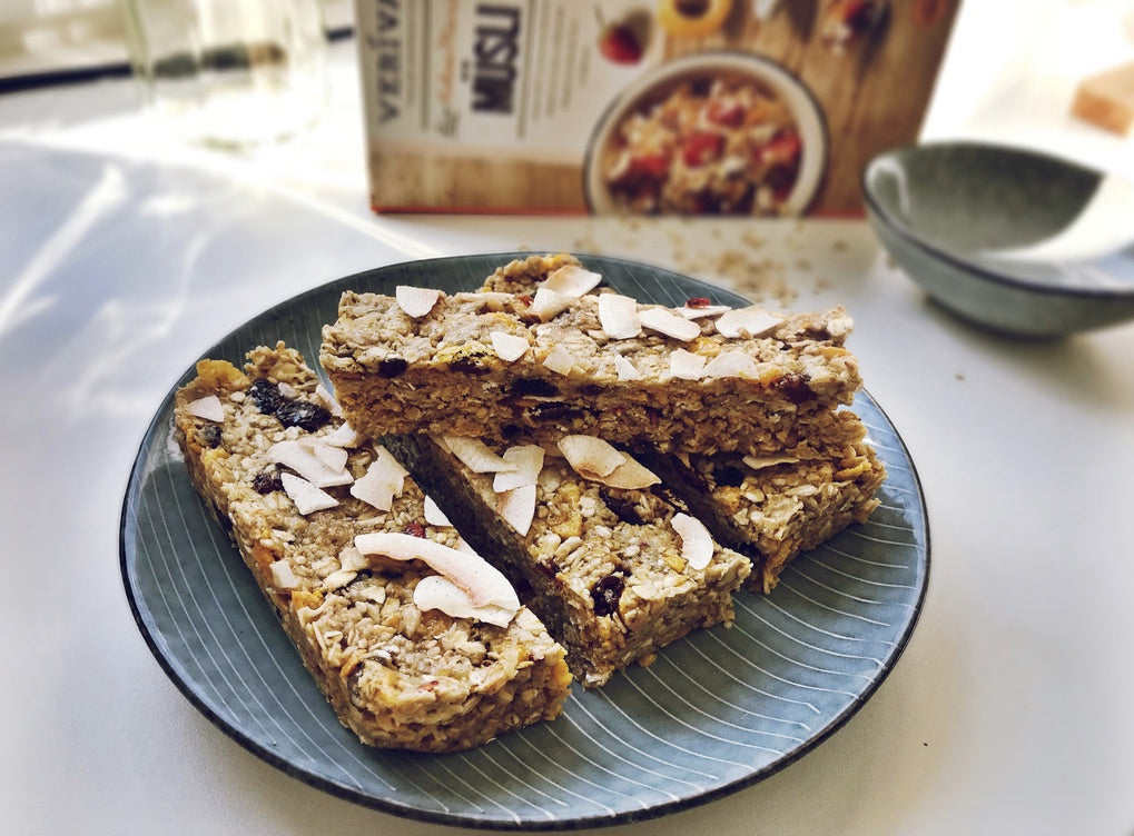 Always ready to hand: Homemade muesli bars with Verival Coconut and Apricots Muesli