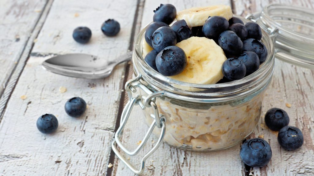 Overnight oats – the perfect breakfast for all morning grouches