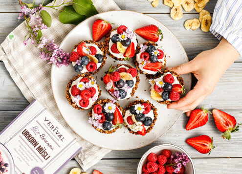 Recipe: Verival Granola tartlets with yoghurt cream and berries
