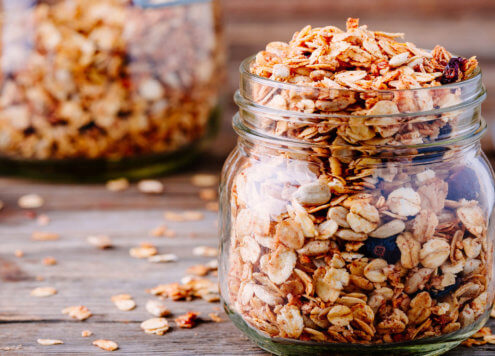 Granola – what you should know about the crunchy muesli