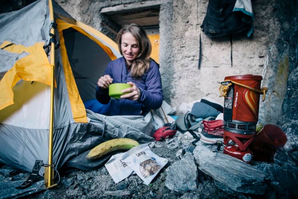 5 ideas and tips for a healthy camping breakfast