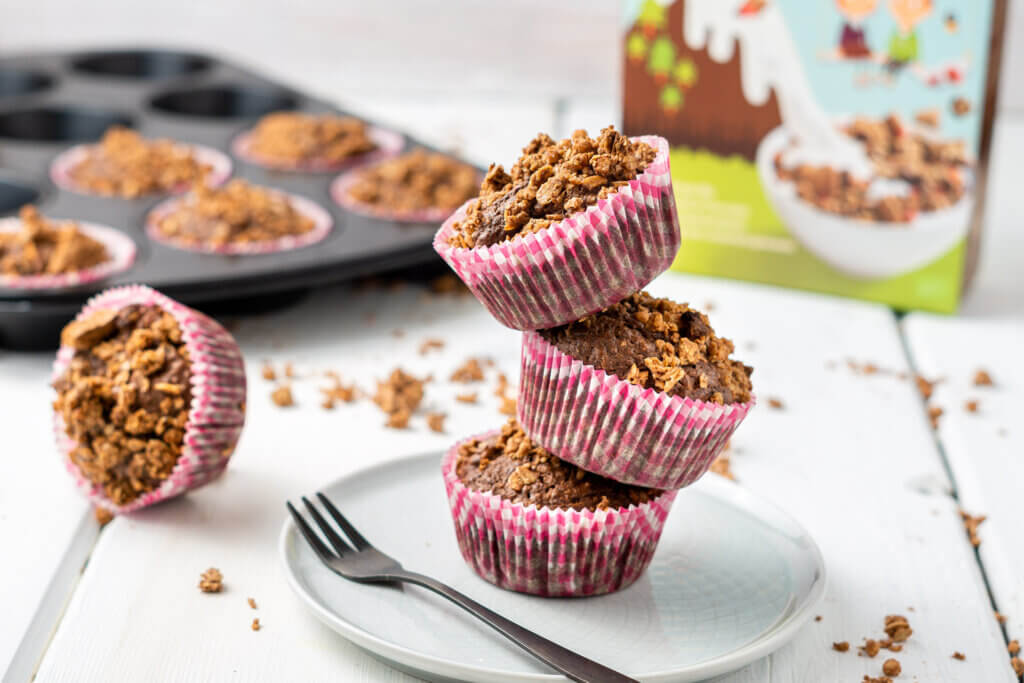 Chocolate crunchy breakfast muffins
