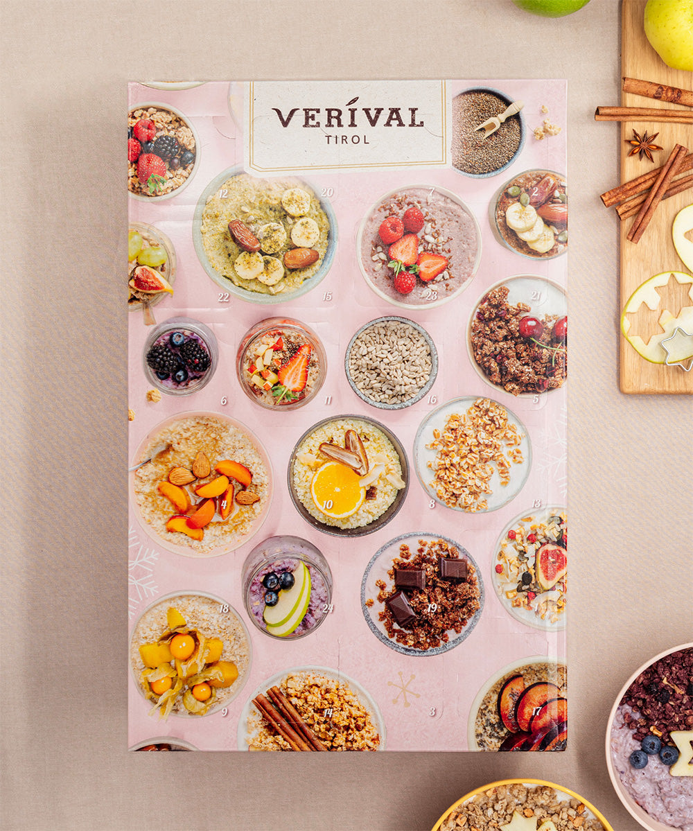 Entdecke die Verival Bio Adventskalender-Box mit 24 Fächern gefüllt mit Bio-Frühstück-Köstlichkeiten und erlebe so eine köstliche Vollkorn-Frühstücksauswahl.